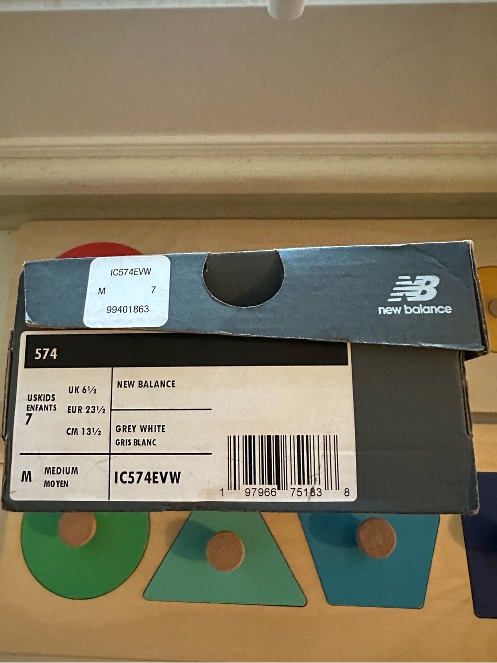 New Balance Grey White Shoe Box - 574 Model - Picture 9 of 14